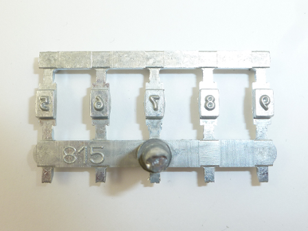 22815 Marca de ceca CARACTERES, OCR, STD GÓTICA, SANGRÍA, 5 6 7 8 9, PERFORACIÓN   